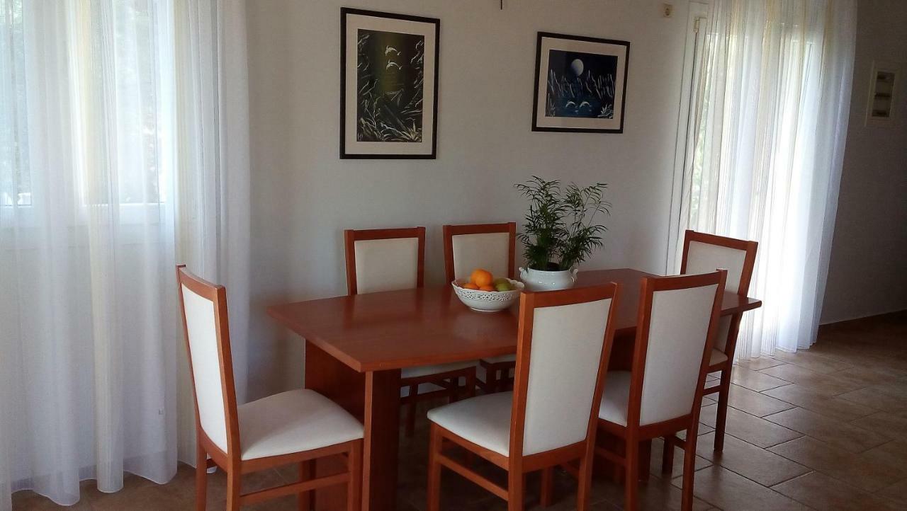Baronessa'S Apartments Γάιος Εξωτερικό φωτογραφία